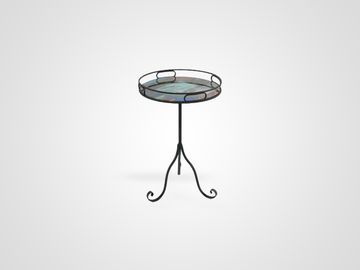 Приставной ламповый столик на металлической ножке в стиле фьюжн