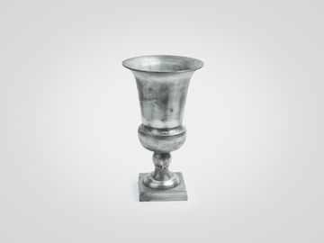 Ваза «Кубок» малая из металла в цвете серебро