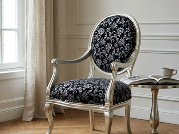 Полукресло в классическом стиле с мягкой спинкой-медальон