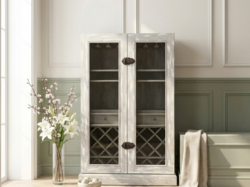 Винный шкаф в Американском стиле из натурального дерева